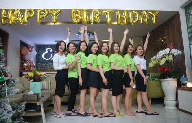 Khách hàng đánh giá rất cao thái độ phục vụ của Ellis Spa