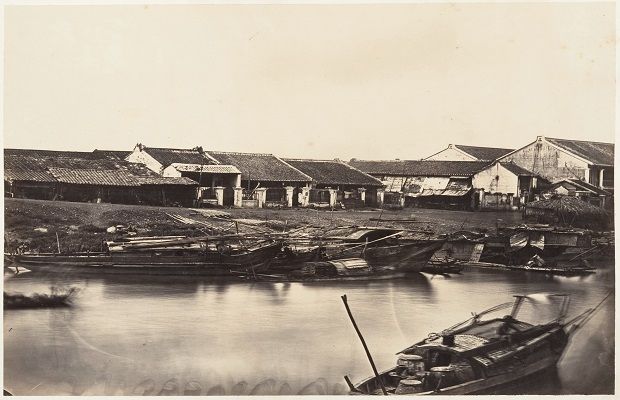Người Hoa giúp chúa Nguyễn mở mang bờ cõi, xây dựng làng mạc và họp chợ buôn bán