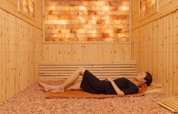 Bạn đã biết gì về massage xông hơi đá muối?