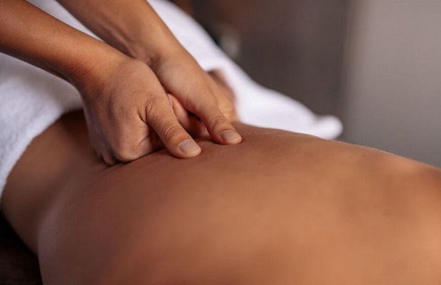massage nhật bản có đôi nét giống massage trung hoa Shiatsu massage chịu ảnh hưởng nhiều bởi Trung Hoa