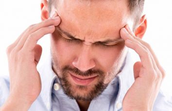 Cách massage đầu giảm đau đầu kết hợp với bấm huyệt