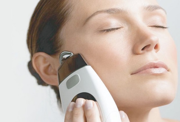 cách sử dụng máy mát xa mặt quy trình sử dụng máy massage mặt đúng cách