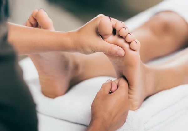 Foot massage Như Quỳnh.